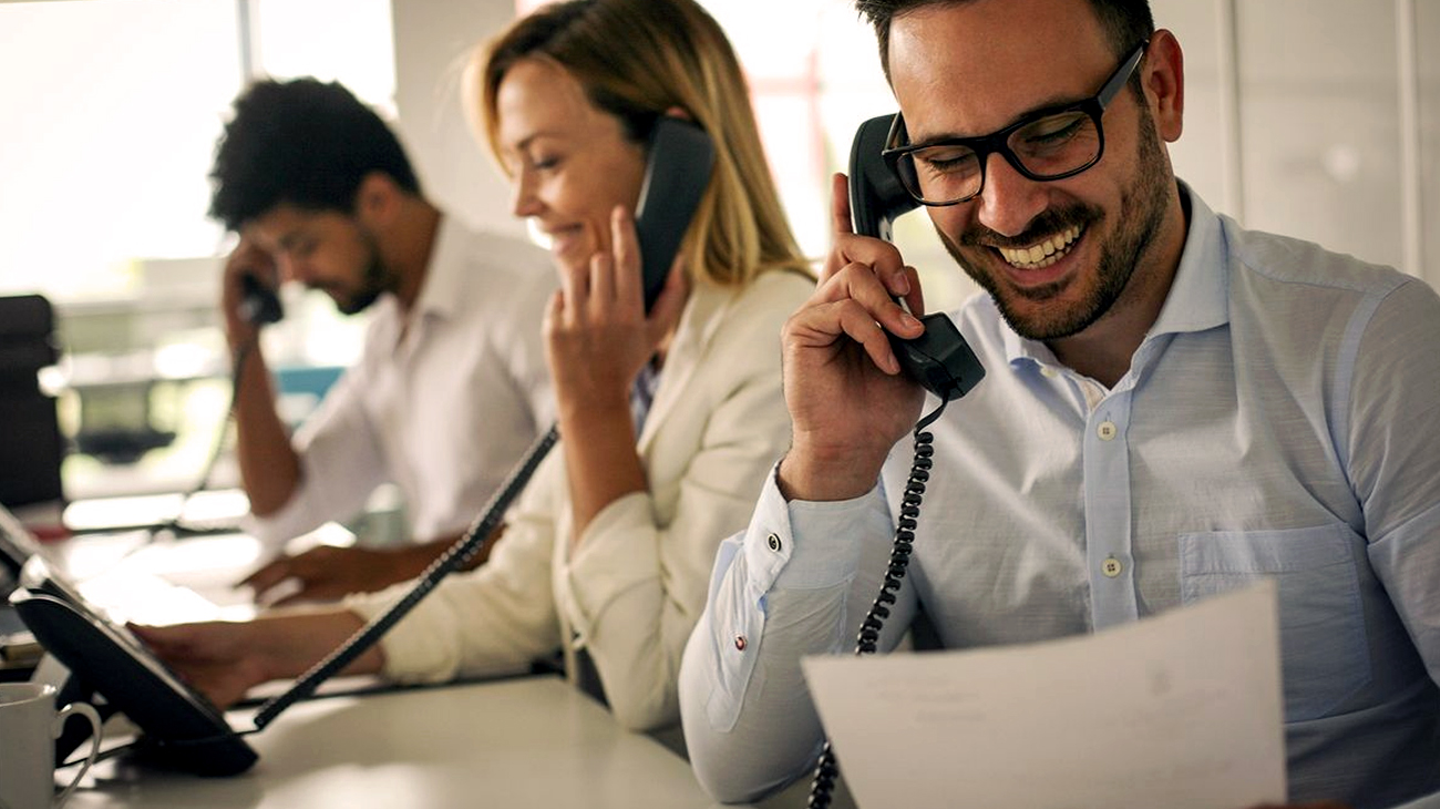 The Difference Between A VoIP and A Mobile Phone 