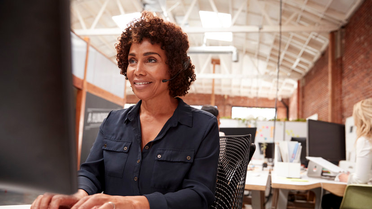 What is a power dialer and how can it boost sales outreach efficiency