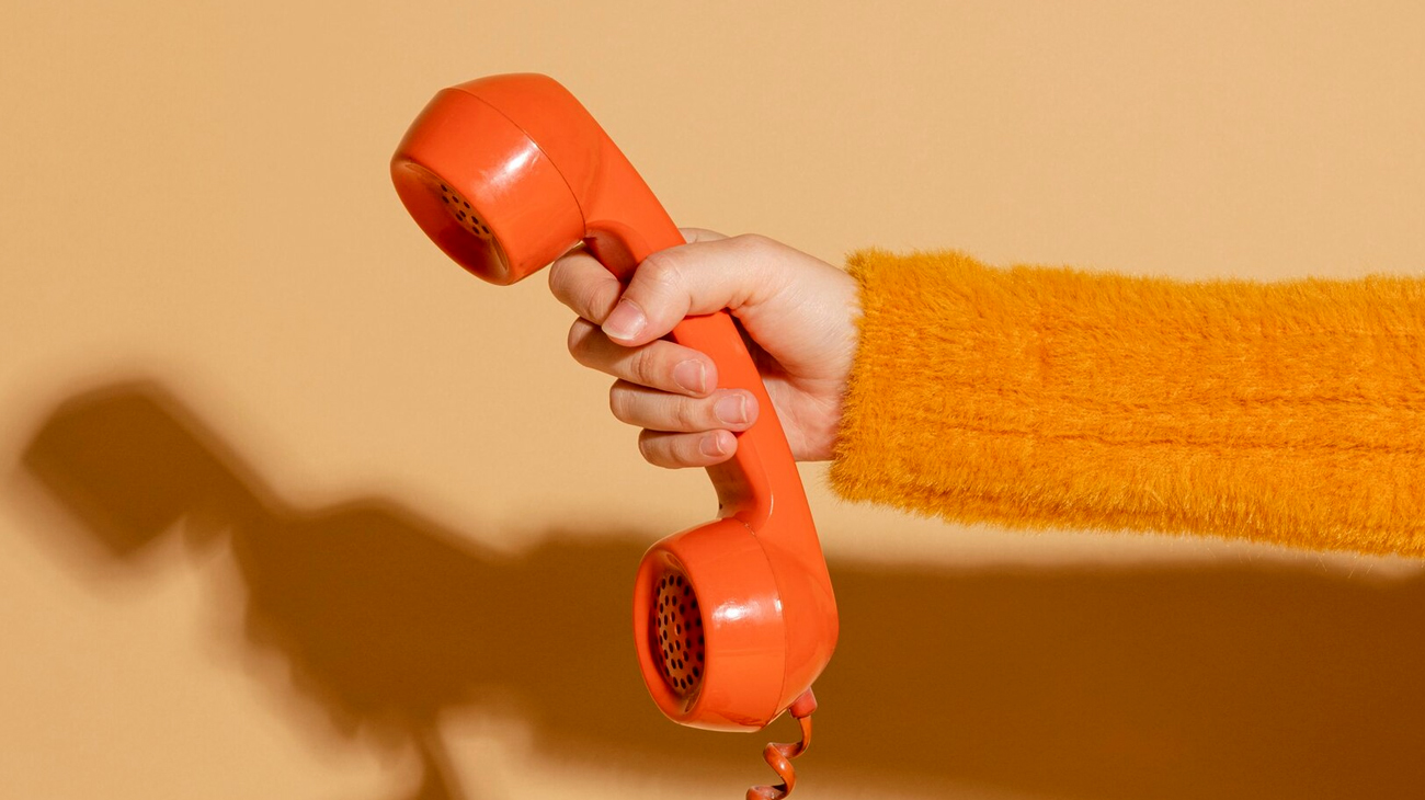 What is a power dialer